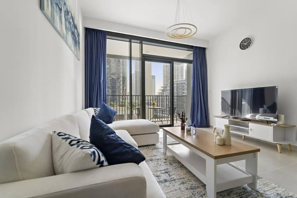 Luxury 1Br Apartment At Creek Edge Tower 2 Dubai United Arab Emirates